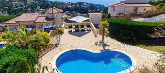 Club Villamar - Nice and cozy villa with private pool and located at less than 4 km from the beac...