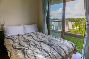 4 kamar tidur, setrika/meja setrika, dan Wi-Fi gratis