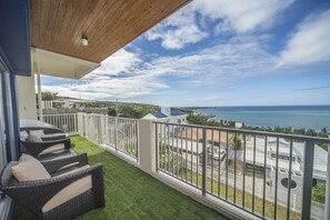 Beach/ocean view - Onnason vacation rental  J (Onna)