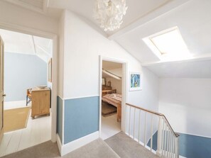 Interior - A harbourside four bedroom cottage with breathtaking views (Boscastle)