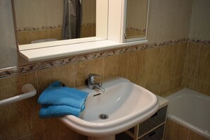 Bathtub