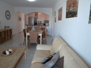 Living area - 232-Apartment with ,terrace and pool (Empuriabrava)