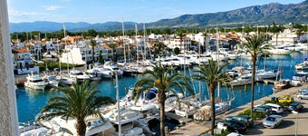 295-Charming studio with view on the nautic Harbour, marina and sea