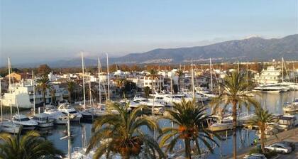 295-Charming studio with view on the nautic Harbour, marina and sea