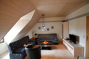 Family Apartment (Berg I) | Cribs (free), WiFi (free) - Ferienwohnung Große Bergstraße 3 (Wernigerode)