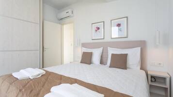 2 Schlafzimmer, Zimmersafe, Bügeleisen/Bügelbrett, WLAN