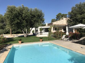 Piscine extérieure, piscine chauffée