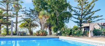 “Casa Aloe” with Mountain View, Wi-Fi, Balcony, Terrace, Garden & Pool