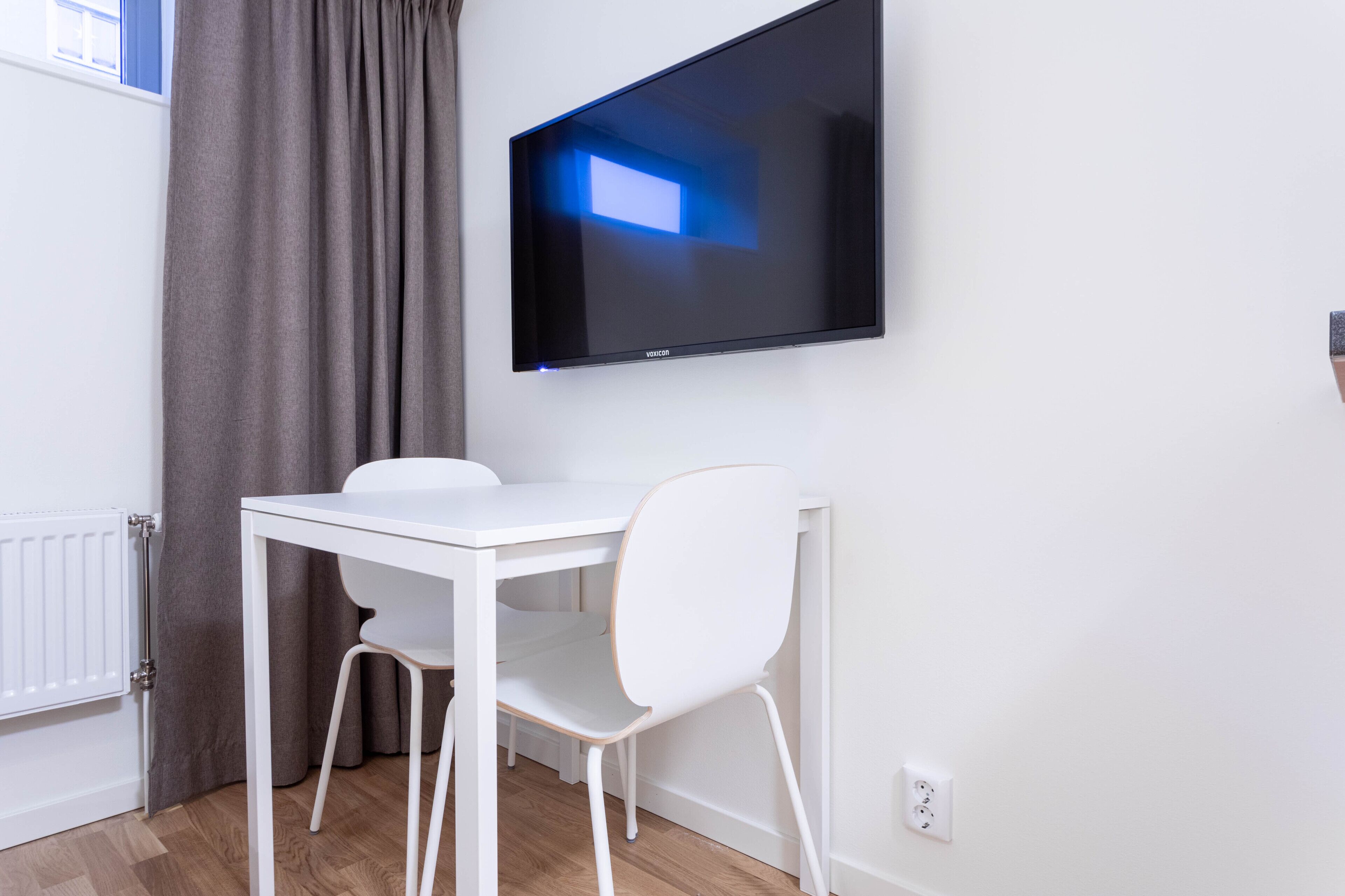 Studio Apartment Basement Single Use | Tv
