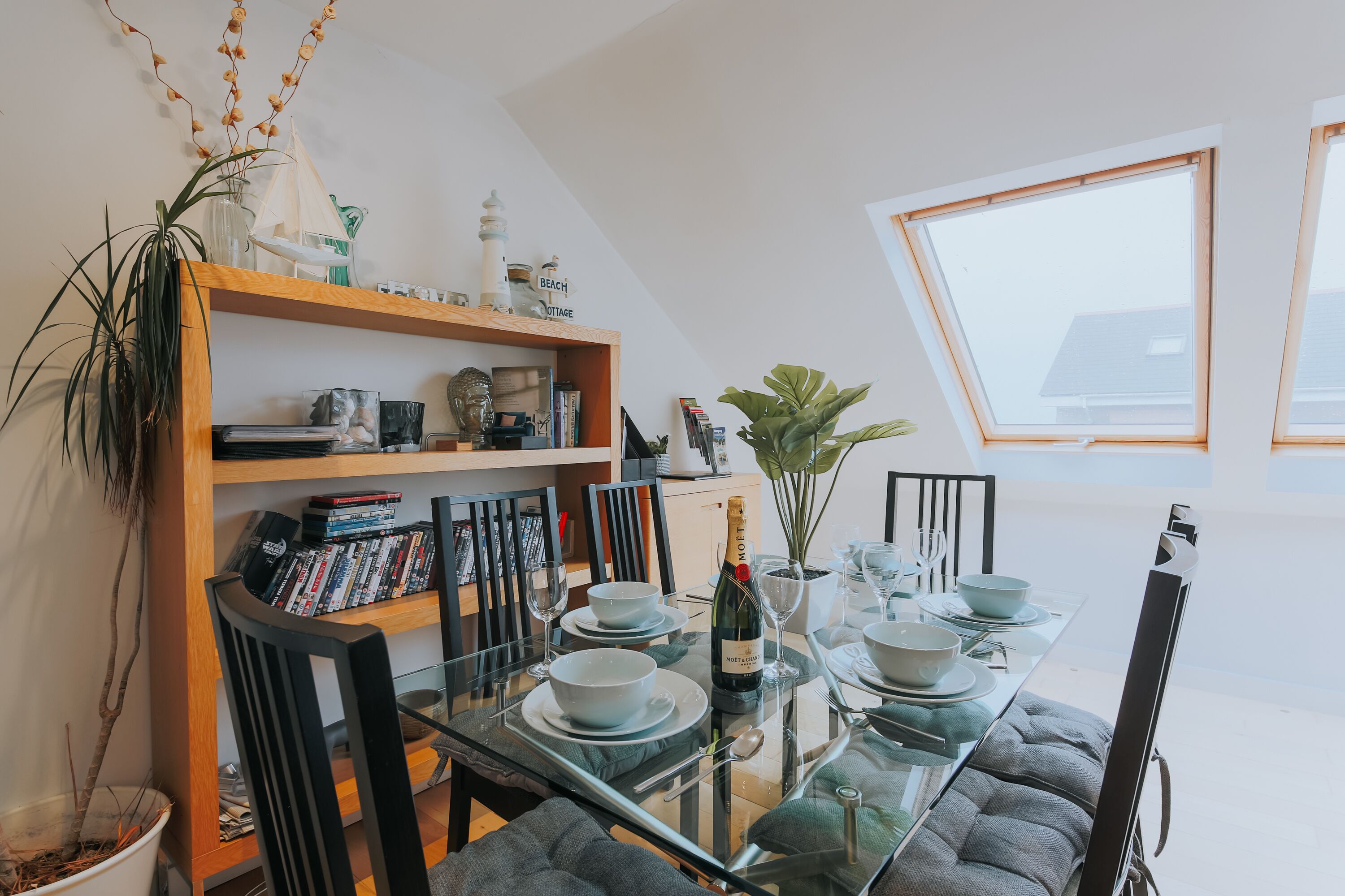 The Penthouse | In-room dining