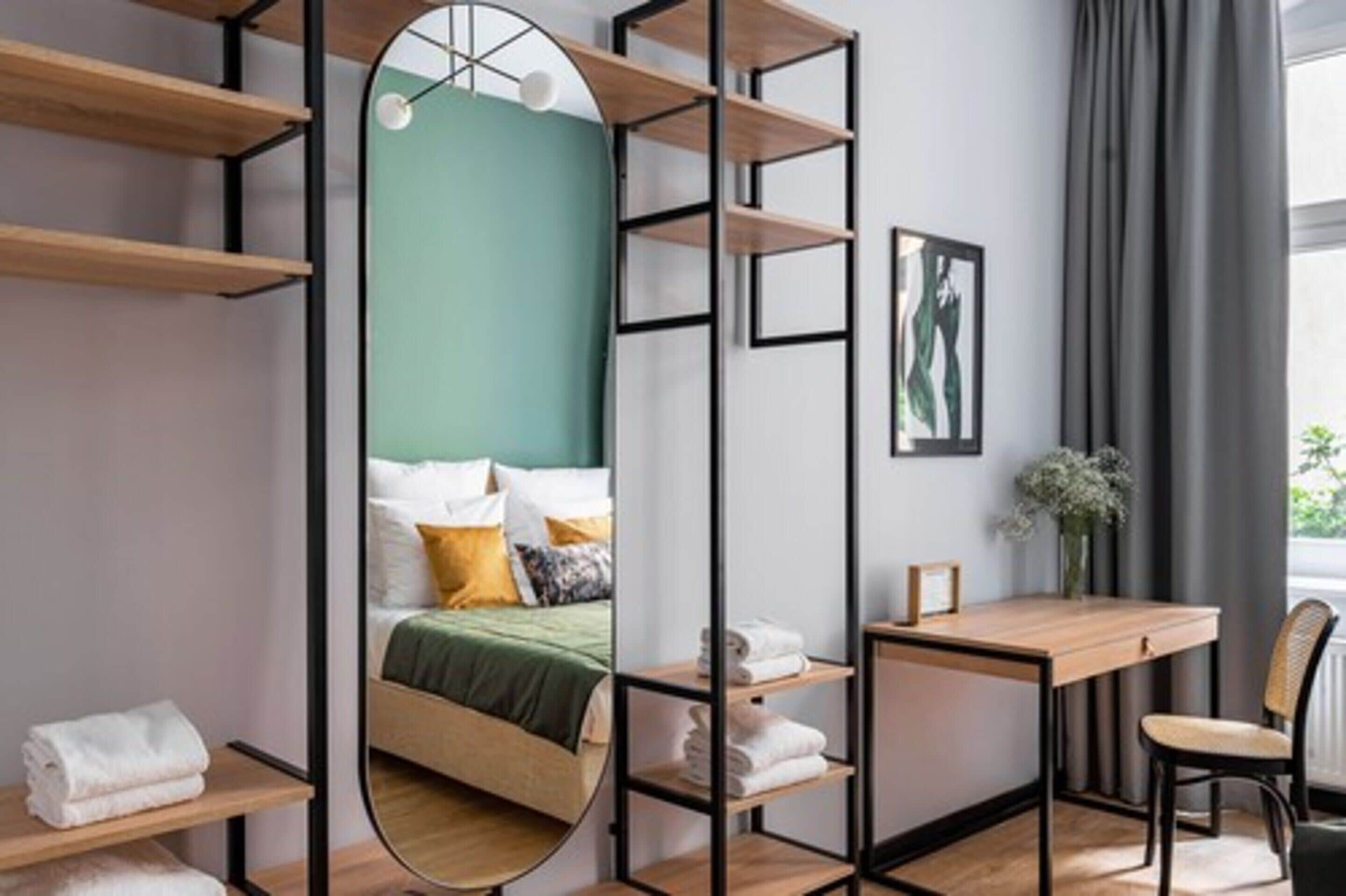 Suite familiar | Ropa de cama de alta calidad, edredones de plumas, caja fuerte