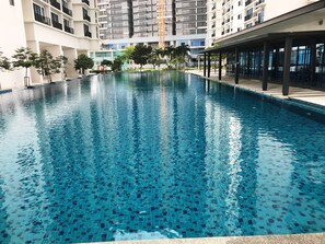 3 outdoor pools