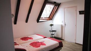 Family Room | Individually decorated, individually furnished, soundproofing