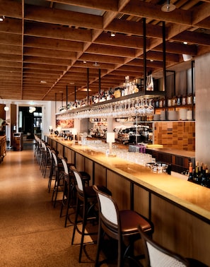 Bar (en el alojamiento)