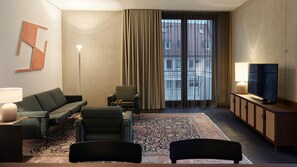 Suite | Premium bedding, individually decorated, individually furnished - Karl August - a Neighborhood Hotel (Nuremberg)