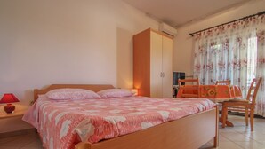 Apartament, terrassa | 1 dormitori, wifi gratuïta i roba de llit 