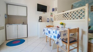 Studio (Apartment nr. 1) | Private kitchen - Alma (Novigrad)