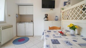 Studio (Apartment nr. 1) | Private kitchen - Alma (Novigrad)