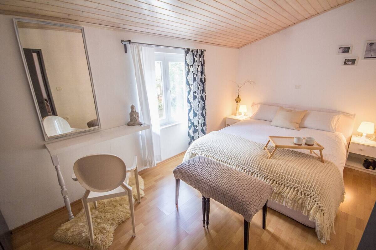 Deluxe Apartment (9) | 1 bedroom, free WiFi, bed sheets