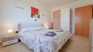 アパートメント シービュー (A4) | デスク、WiFi (無料)、ベッドシーツ