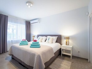 2 soverom, safe på rommet, strykejern/-brett og wi-fi (inkludert)