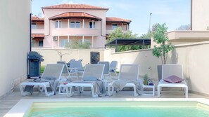 Outdoor pool - Casa Hanna (Novigrad)