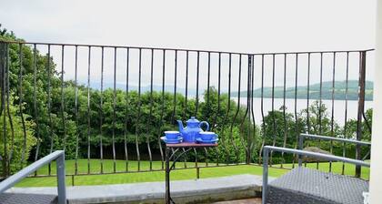 Number 15 Lomond Castle - Sleeps 6-7 - sleeps 7 guests in 3 bedrooms