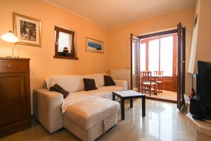 公寓, 使用泳池 (A4 nr.1) | 客厅 | 平板电视