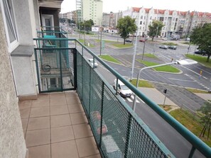 Basic Studio | Balcony
