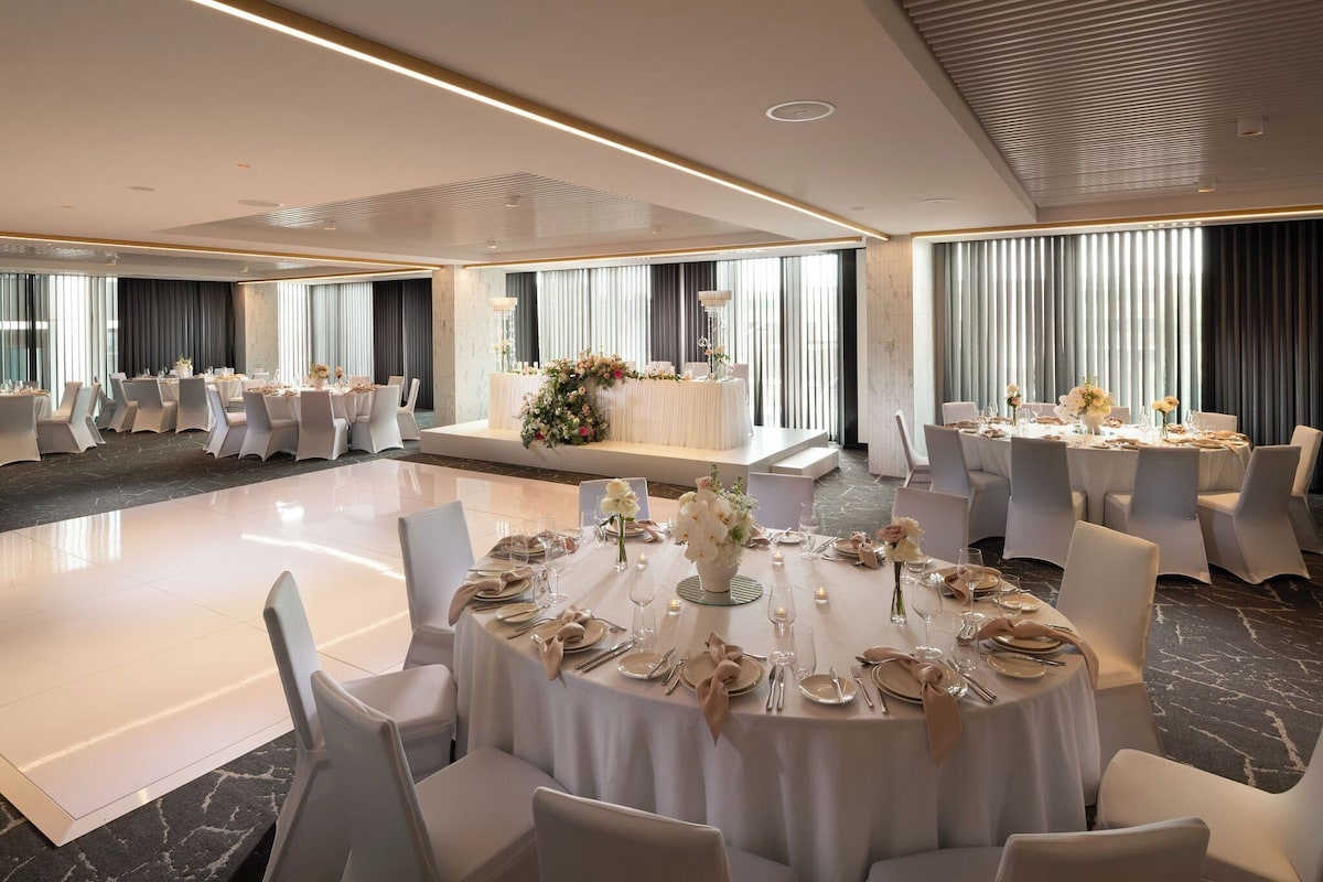 Crowne Plaza Adelaide by IHG