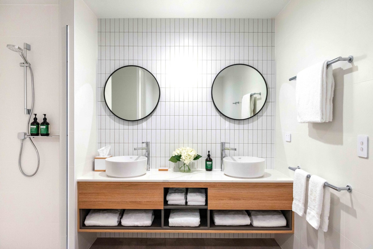 Crowne Plaza Adelaide by IHG
