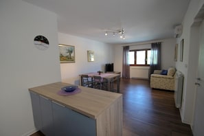 Apartment, 2 Bedrooms (Clai A4+2) | Private kitchen