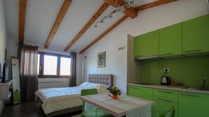 WiFi (free), bed sheets - Clai (Novigrad)