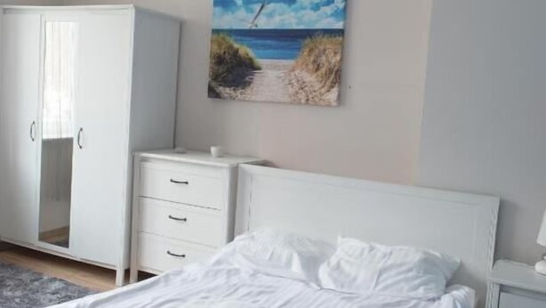 Standard Double or Twin Room | Seterika/papan seterika, Wi-fi percuma, cadar katil 