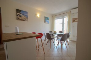 Apartment (David A4+1 nr.2) | Private kitchen | Fridge, oven, stovetop, dishwasher - David (Novigrad)
