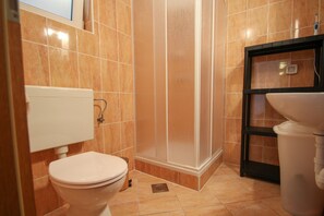 Bathroom - David (Novigrad)