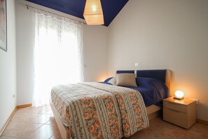 Apartment, Balcony