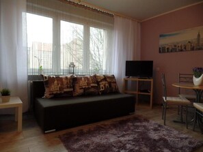 Apartment | Iron/ironing board, free WiFi, bed sheets