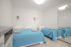 1 habitación, escritorio, wifi gratis y ropa de cama 