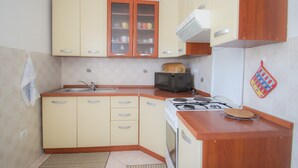 Apartment (A4) | Private kitchen - Elena (Novigrad)