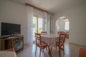 Interior - Elena (Novigrad)