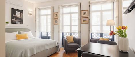 Fer et planche à repasser, Wi-Fi, draps fournis