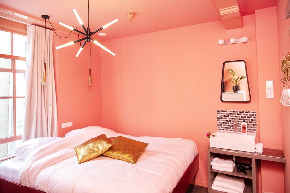Exclusive Double Room (Kamer 3) | WiFi (free), individually decorated, individually furnished