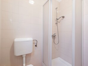 Apartment | Bathroom - Opulent Apartment in Zadar Near Sea (Zadar)