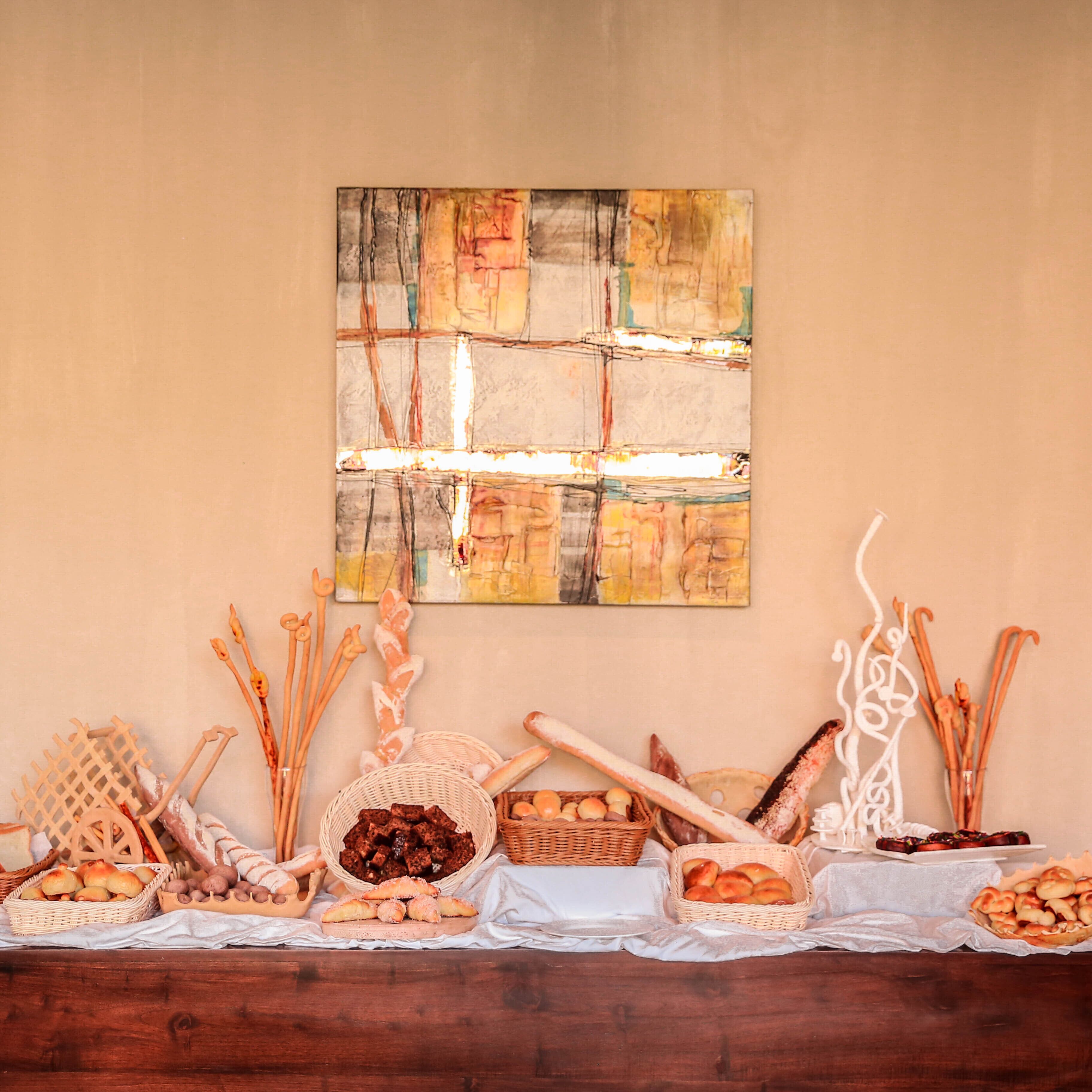 Daily continental breakfast (USD 6 per person)