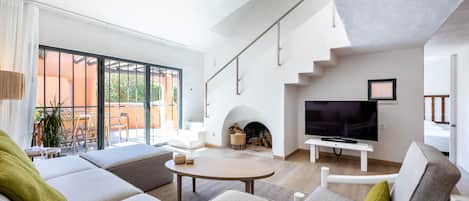 Flachbildfernseher, Kamin