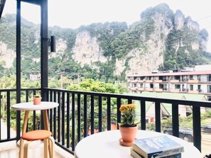ลานระเบียง/นอกชาน