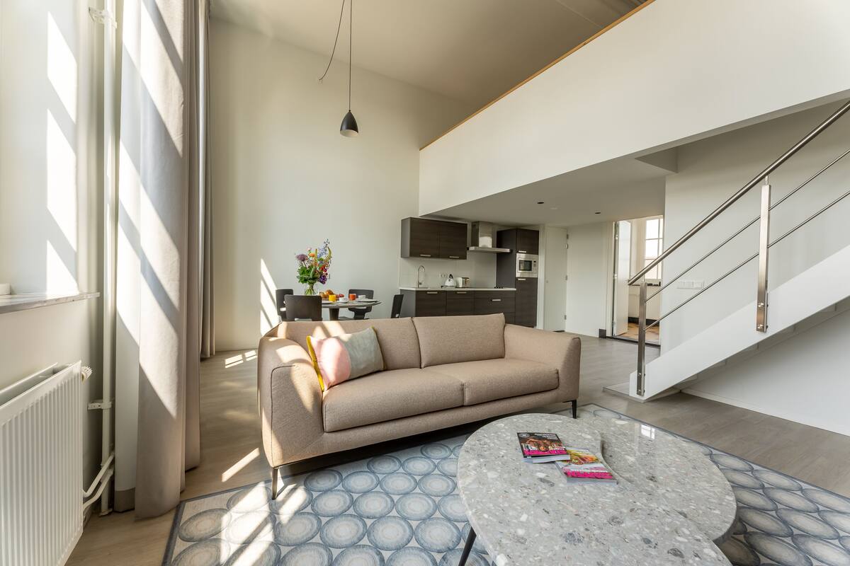 Luxury-Suite (3) | Wohnbereich | Smart-TV, Streaming-Dienste