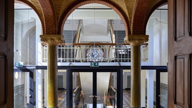 Vestibule