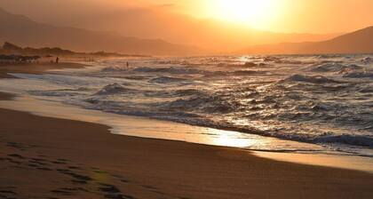 For Digital Nomads, Retired people, families, with private pool, view, beaches.